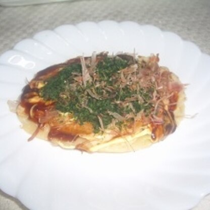 久しぶりにお好み焼き作りました、
山芋でふわふわの出来上がり、
お昼に頂きました、
美味しいですね、